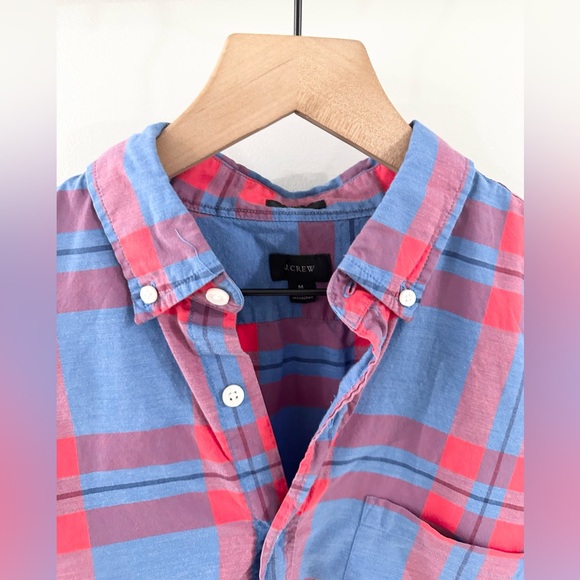 J. Crew Men’s Button Front Shirt Blue Red Plaid Size Medium - Picture 4 of 5
